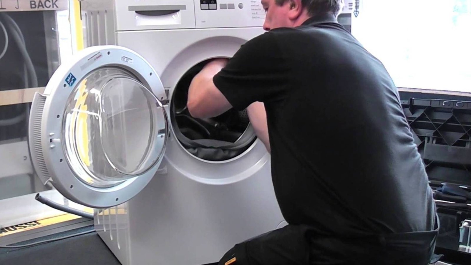 Reparação de Máquina de Lavar Roupa: Guia Completo